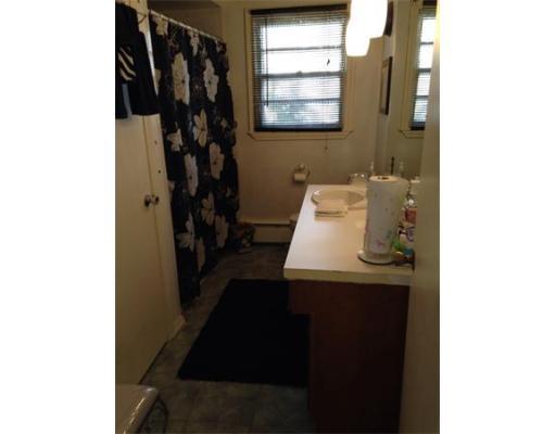 8 Emily St, Worcester, MA 01606 photo 5