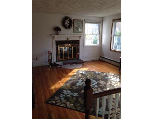 8 Emily St, Worcester, MA 01606 photo 10