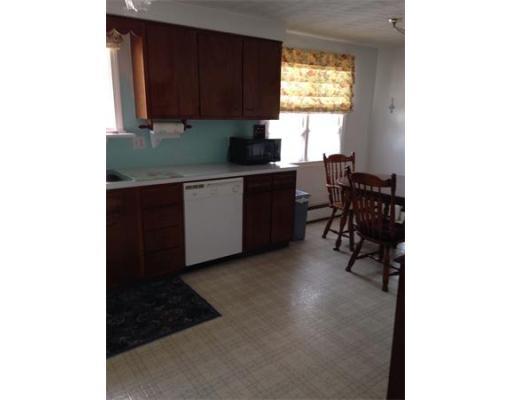 8 Emily St, Worcester, MA 01606 photo 12