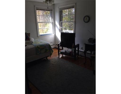 8 Emily St, Worcester, MA 01606 photo 7