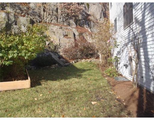23 Jonathan Cir, Worcester, MA 01604 photo 2