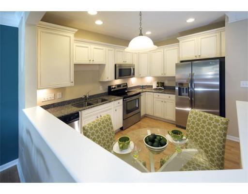 7 Augustus Ct #1008, Reading, MA 01867 photo 3