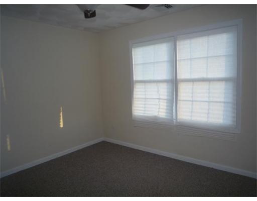 31 Old Farm Ln, Fall River, MA 02720 photo 17
