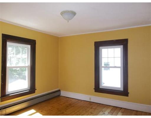 18 Lyman Ave, Easthampton, MA 01027 photo 11