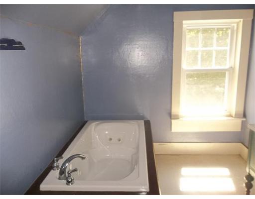 18 Lyman Ave, Easthampton, MA 01027 photo 15