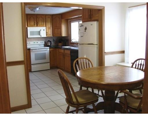 79 Halford St, Gardner, MA 01440 photo 4