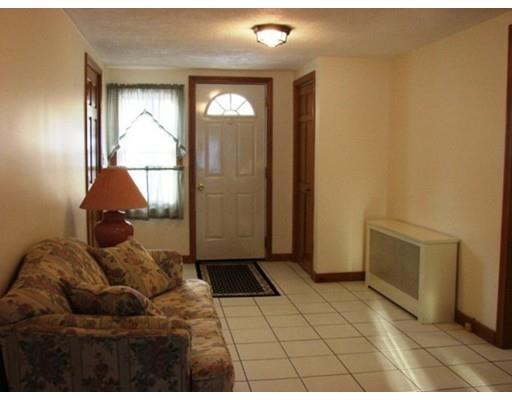 79 Halford St, Gardner, MA 01440 photo 6