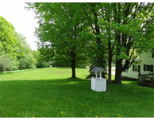 40 Moran Rd, Gilbertville, MA 01031 photo 3