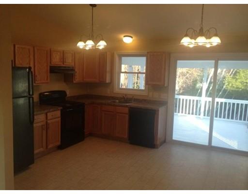 81 4th St, Worcester, MA 01602 photo 3