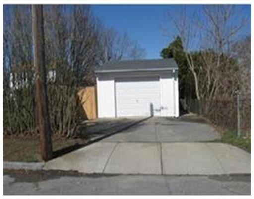 502 Slade St, Fall River, MA 02724 photo 4