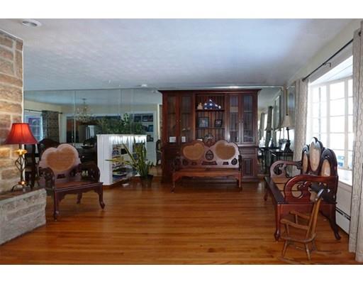 115 Catalina Dr, Springfield, MA 01128 photo 4