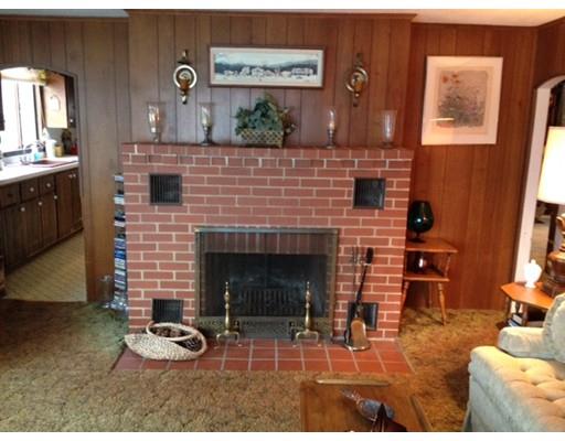 29 S Point Rd, Webster, MA 01570 photo 6