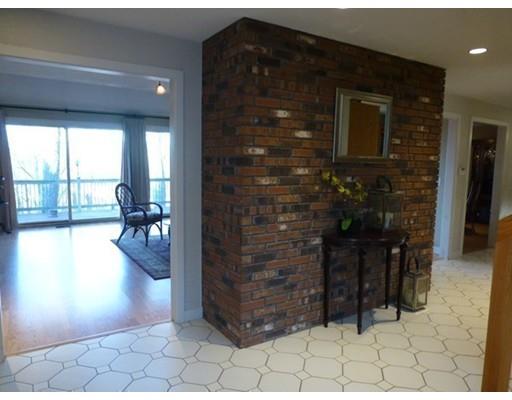 43 Hickory Dr, Worcester, MA 01609 photo 12