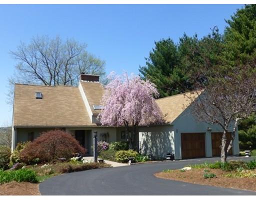 43 Hickory Dr, Worcester, MA 01609 photo 1