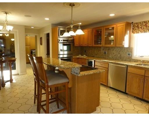 43 Hickory Dr, Worcester, MA 01609 photo 8