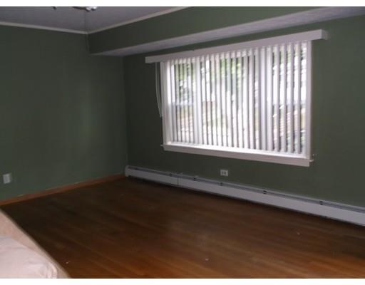 3 Buffum St, Worcester, MA 01603 photo 8