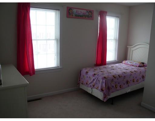 282 Christopher Dr, Springfield, MA 01119 photo 20