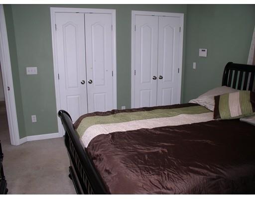 282 Christopher Dr, Springfield, MA 01119 photo 19