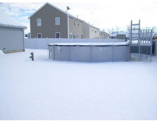 282 Christopher Dr, Springfield, MA 01119 photo 4