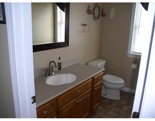 282 Christopher Dr, Springfield, MA 01119 photo 11