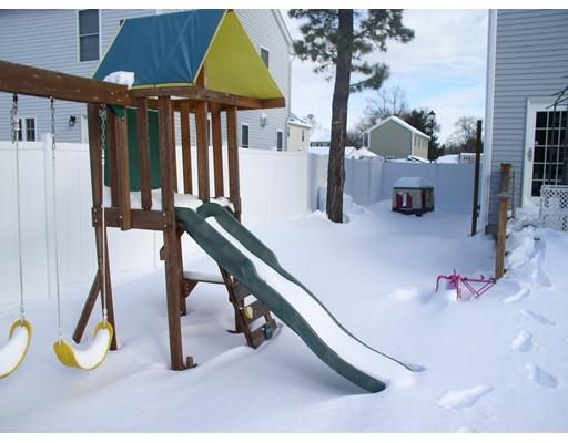 282 Christopher Dr, Springfield, MA 01119 photo 5