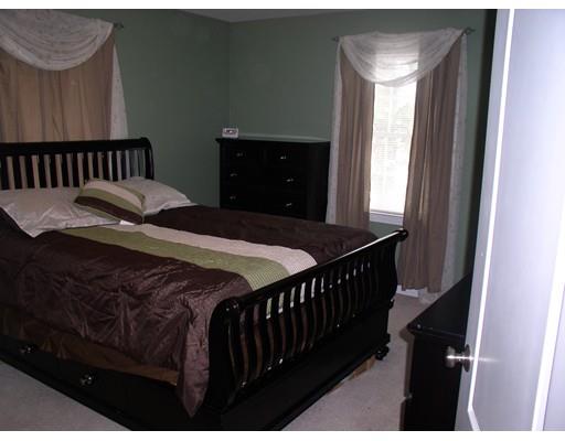 282 Christopher Dr, Springfield, MA 01119 photo 18