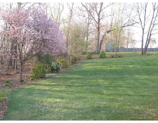 19 Valente Dr, Worcester, MA 01604 photo 4