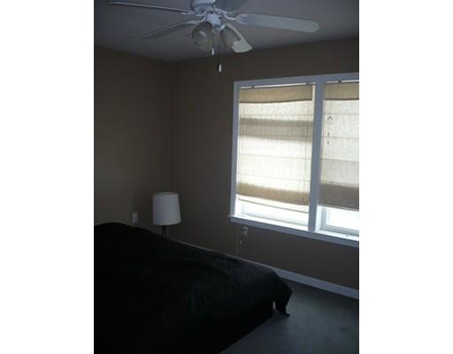 33 Arrowsic St, Worcester, MA 01606 photo 5