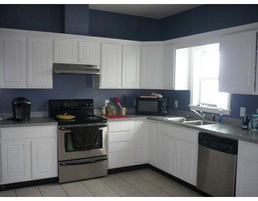 33 Arrowsic St, Worcester, MA 01606 photo 1