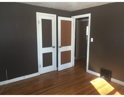 207 Edendale St, Springfield, MA 01104 photo 16