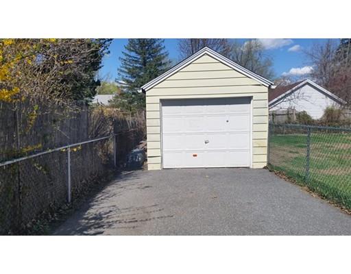 207 Edendale St, Springfield, MA 01104 photo 5