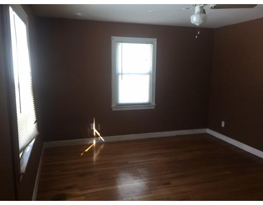 207 Edendale St, Springfield, MA 01104 photo 7