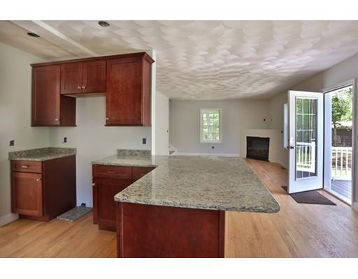 4 Mohawk Cir, Georgetown, MA 01833 photo 6