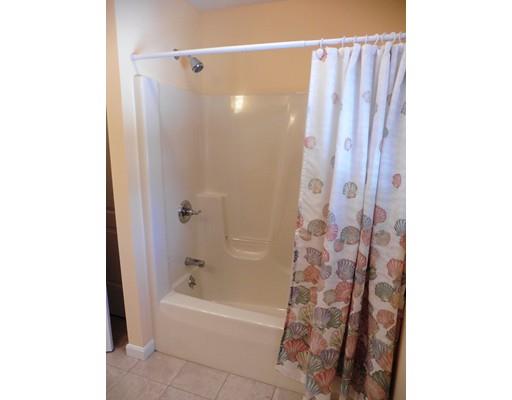 46 Barrington Dr, Springfield, MA 01129 photo 19