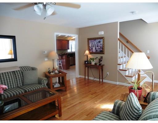 46 Barrington Dr, Springfield, MA 01129 photo 6