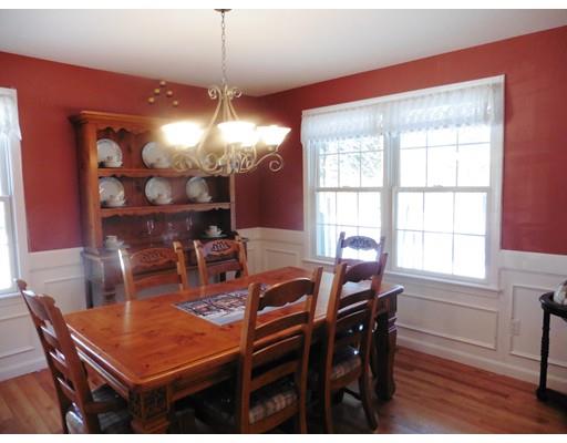 46 Barrington Dr, Springfield, MA 01129 photo 7