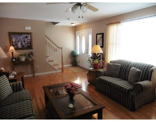 46 Barrington Dr, Springfield, MA 01129 photo 4