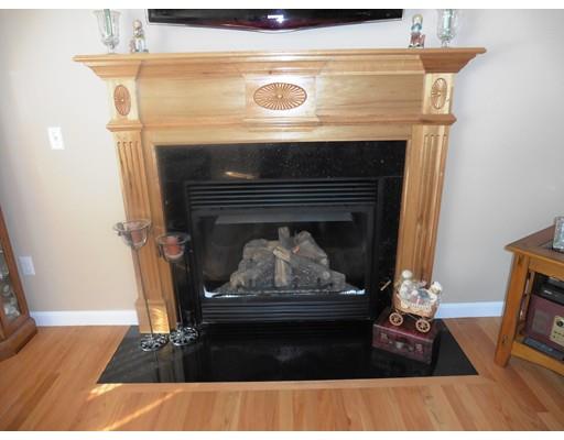 46 Barrington Dr, Springfield, MA 01129 photo 5