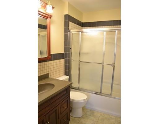 67 Tiffany St, Springfield, MA 01108 photo 9