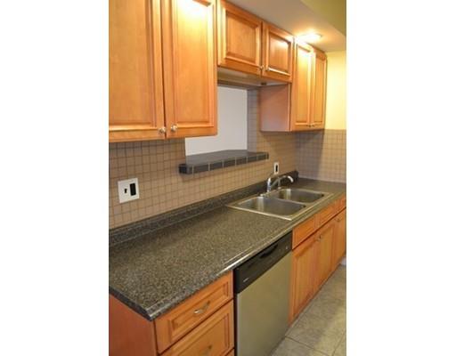 67 Tiffany St, Springfield, MA 01108 photo 3