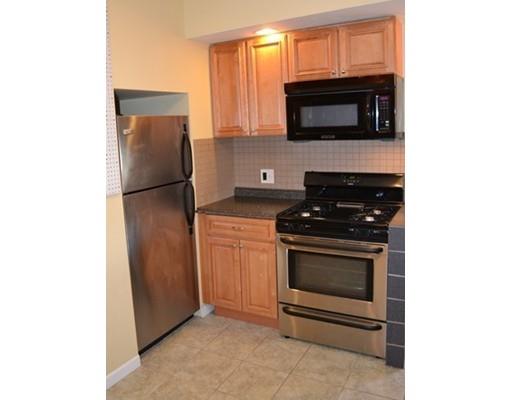 67 Tiffany St, Springfield, MA 01108 photo 4