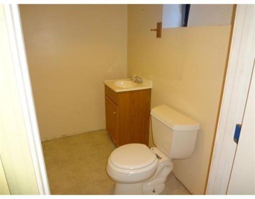 108 Penrose St, Springfield, MA 01109 photo 12