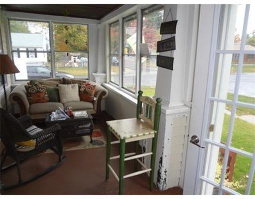 108 Penrose St, Springfield, MA 01109 photo 3