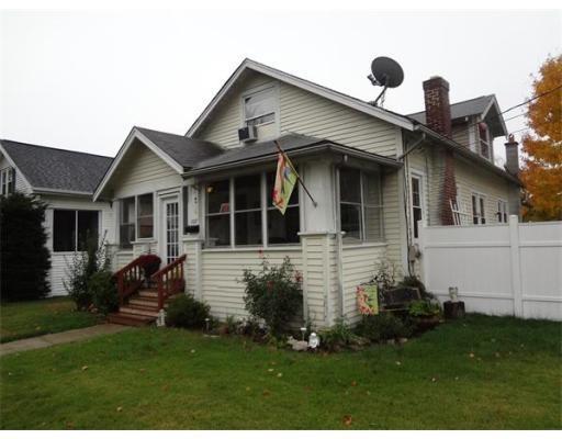 108 Penrose St, Springfield, MA 01109 photo 2