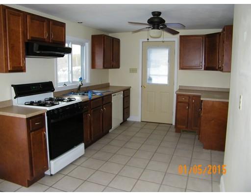 31 Exeter St, West Springfield, MA 01089 photo 3
