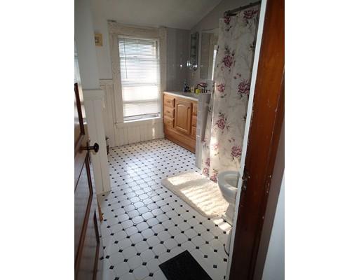 7 Ball St, Worcester, MA 01603 photo 27