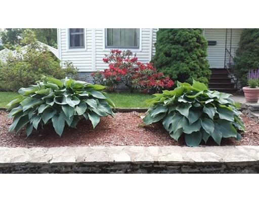7 Ball St, Worcester, MA 01603 photo 2