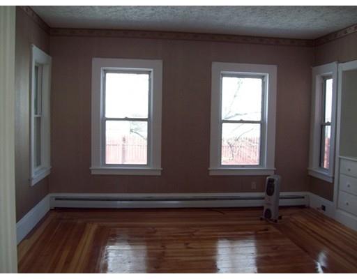 83 Abbott St, Lawrence, MA 01843 photo 9
