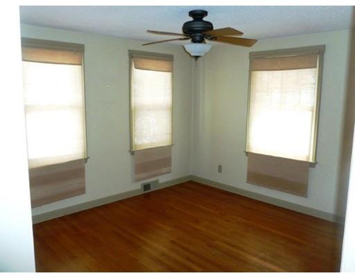 84 Mayflower Rd, Springfield, MA 01118 photo 9