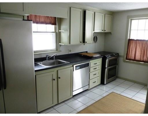 84 Mayflower Rd, Springfield, MA 01118 photo 4